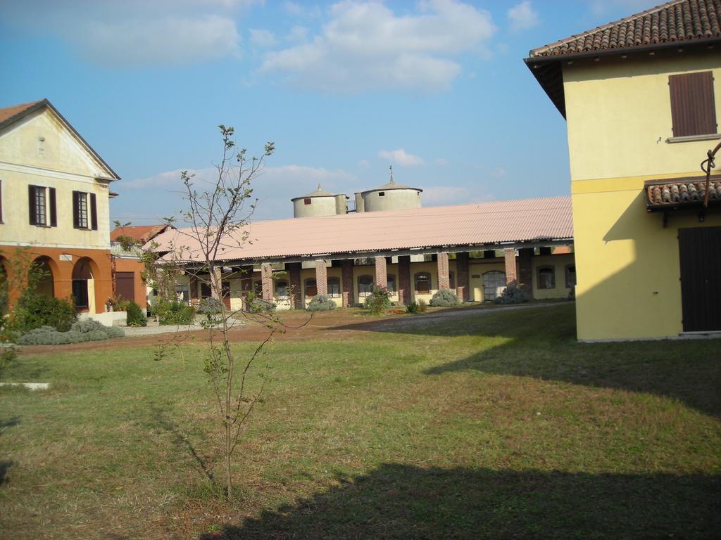 Agriturismo Cascina Roma Ozzero Bagian luar foto